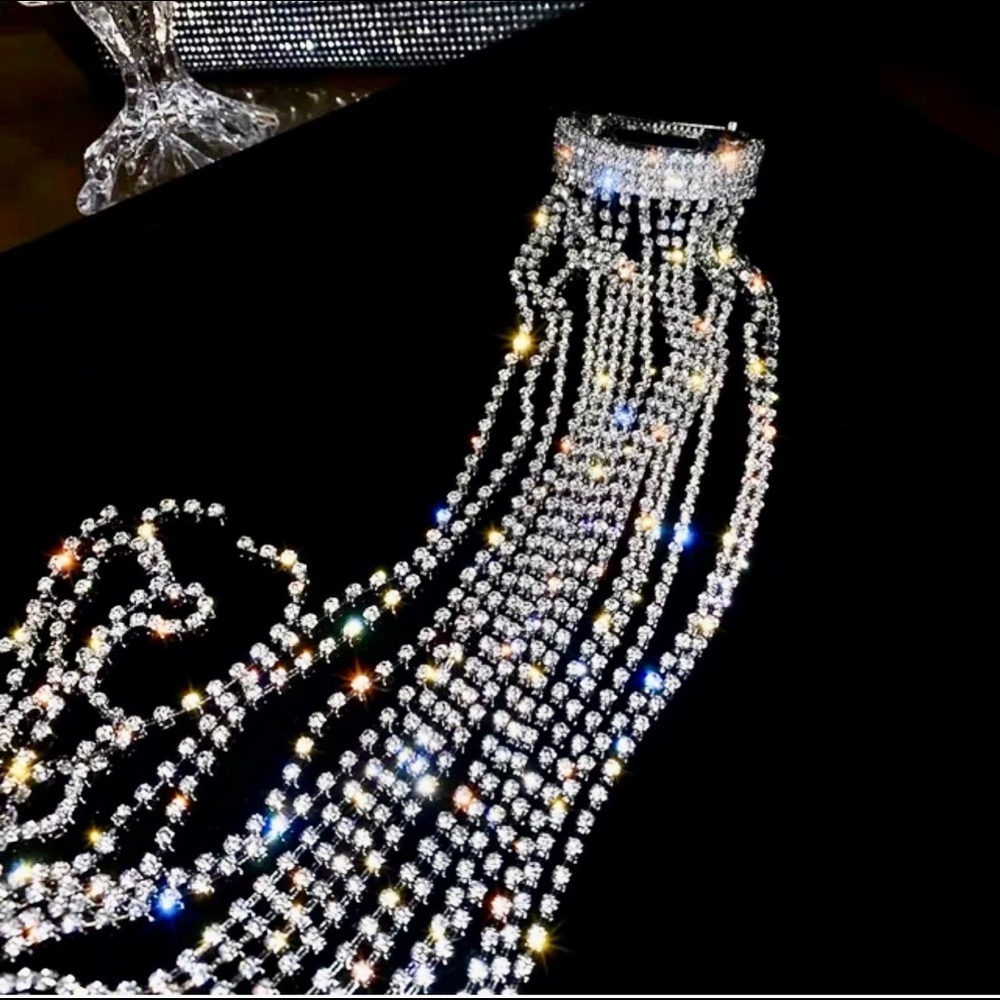 Super Elegant Rhinestone Hairpin to Enhance your Casual or Night Our Hair look